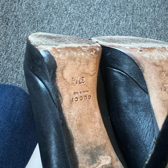 Gucci Black Pump Heels, size 37 - Picture 9 of 9